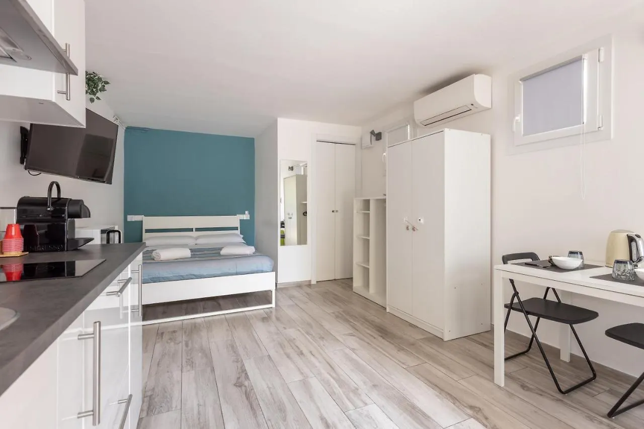 Station Apartment Pisa